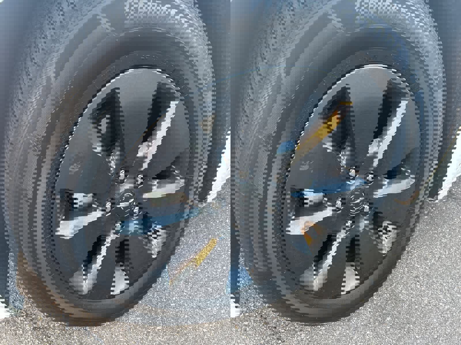 Used 2020 Chrysler Pacifica Limited w/ Advanced Safetytec Group image 13