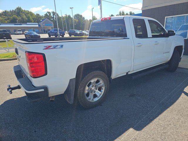 Used 2017 Chevrolet Silverado 1500 LT w/ All Star Edition AWD/4WD image 8