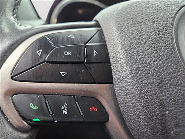 Used 2019 Jeep Grand Cherokee Altitude image 14