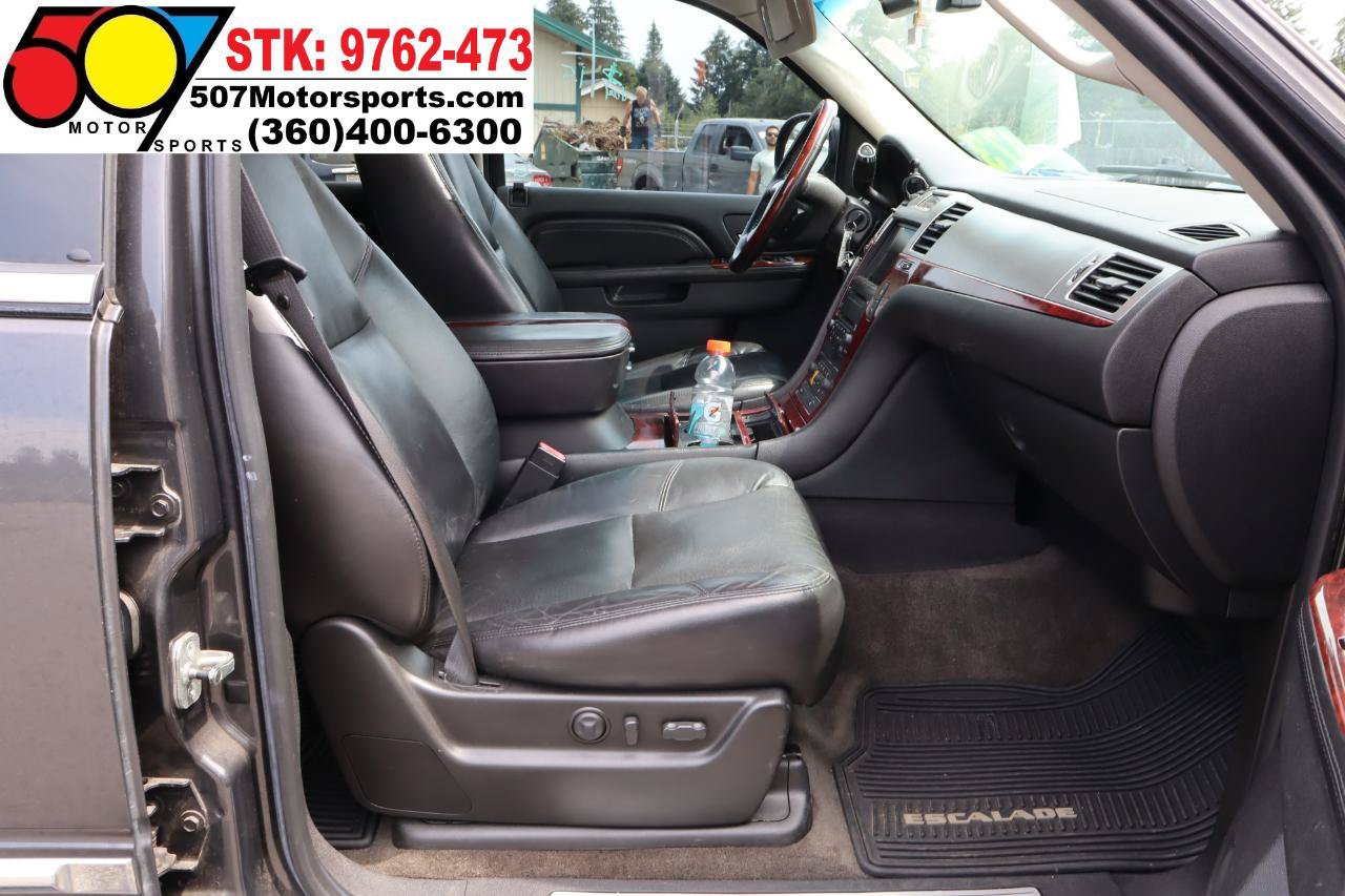 Used 2010 Cadillac Escalade Premium AWD/4WD image 19