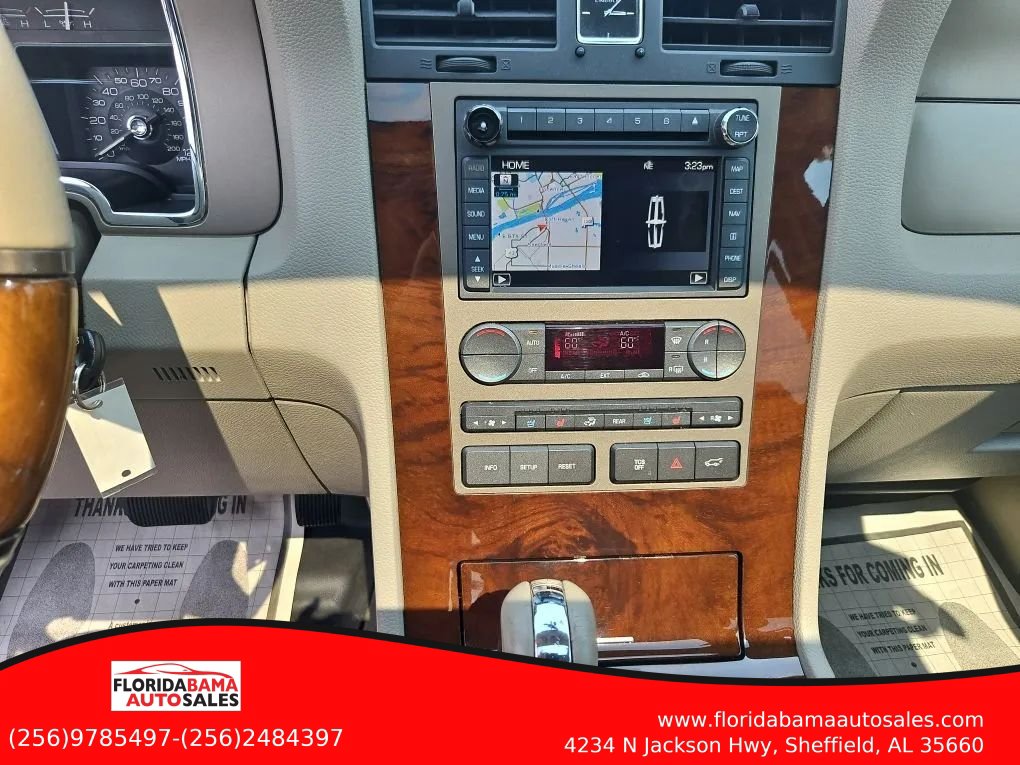 Used 2014 Lincoln Navigator 2WD image 15