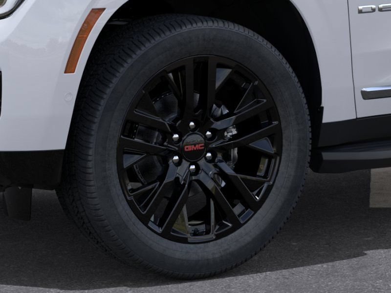 New 2025 GMC Yukon XL Denali w/ LPO, Floor Liner Package AWD/4WD image 9