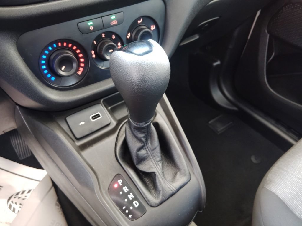 Used 2022 RAM ProMaster City Tradesman FWD image 23