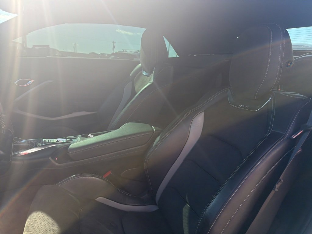 Used 2023 Chevrolet Camaro LT image 9