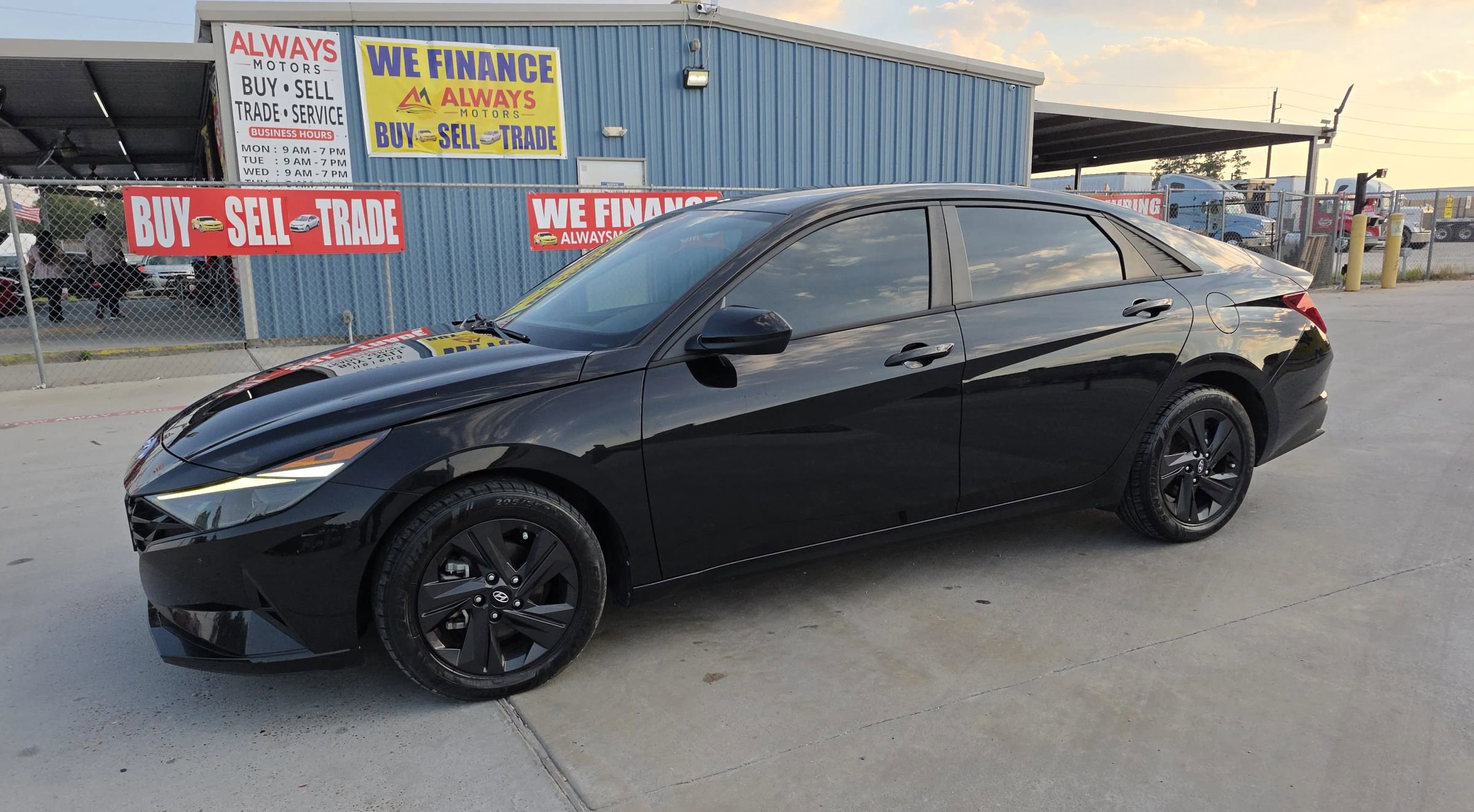 Used 2022 Hyundai Elantra SEL w/ Convenience Package image 1