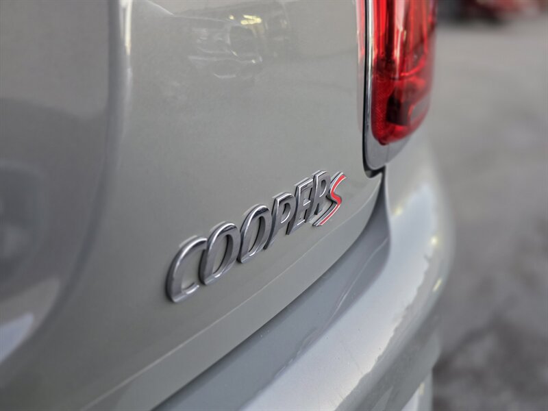 Used 2019 MINI Cooper S FWD image 13
