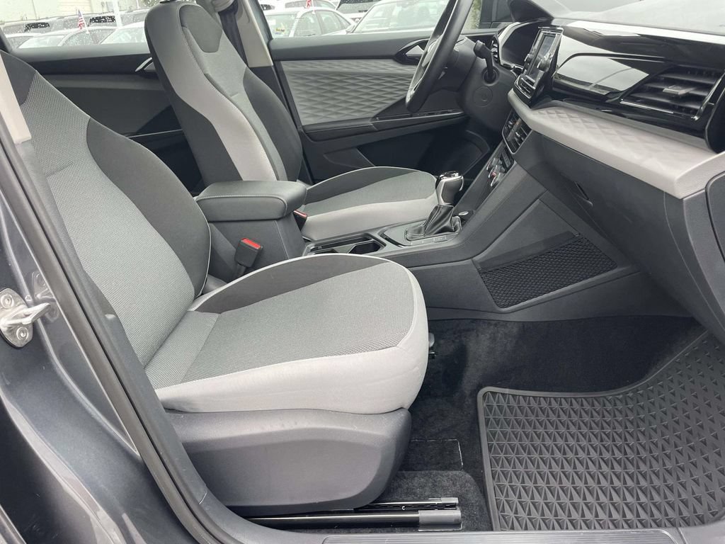 Certified 2024 Volkswagen Taos S FWD image 10