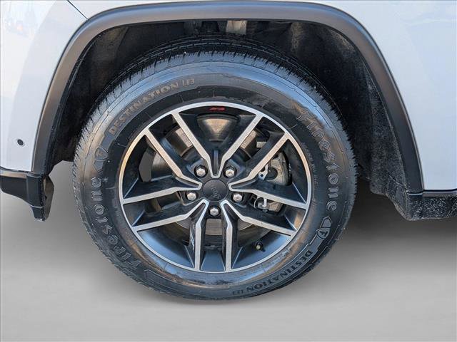 Used 2021 Jeep Grand Cherokee Trailhawk w/ Premium Lighting Group image 9