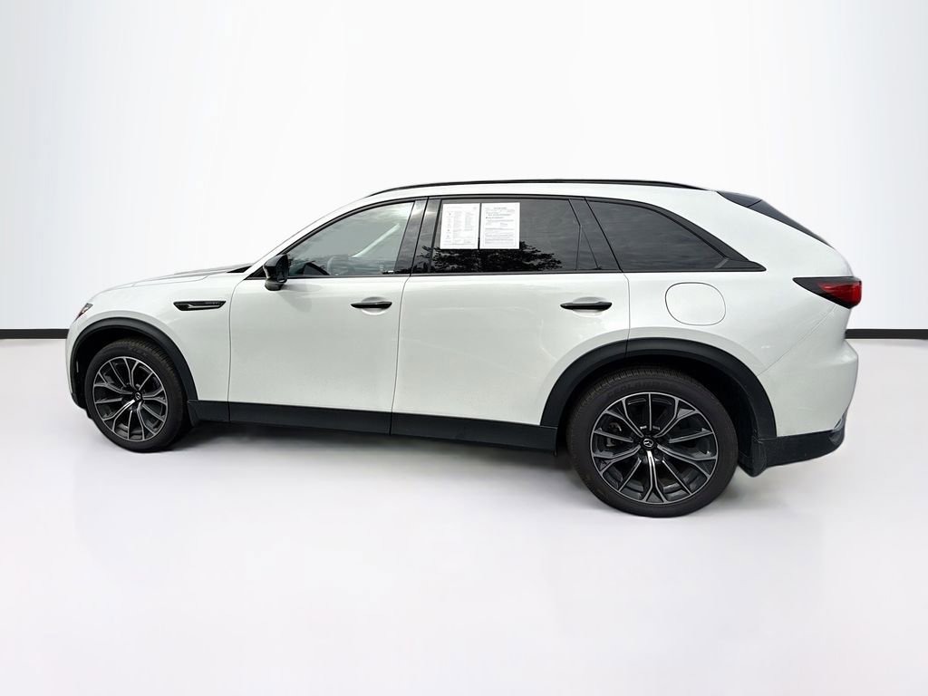 Used 2025 MAZDA CX-70 Plug-In Hybrid w/ Premium Pkg image 4