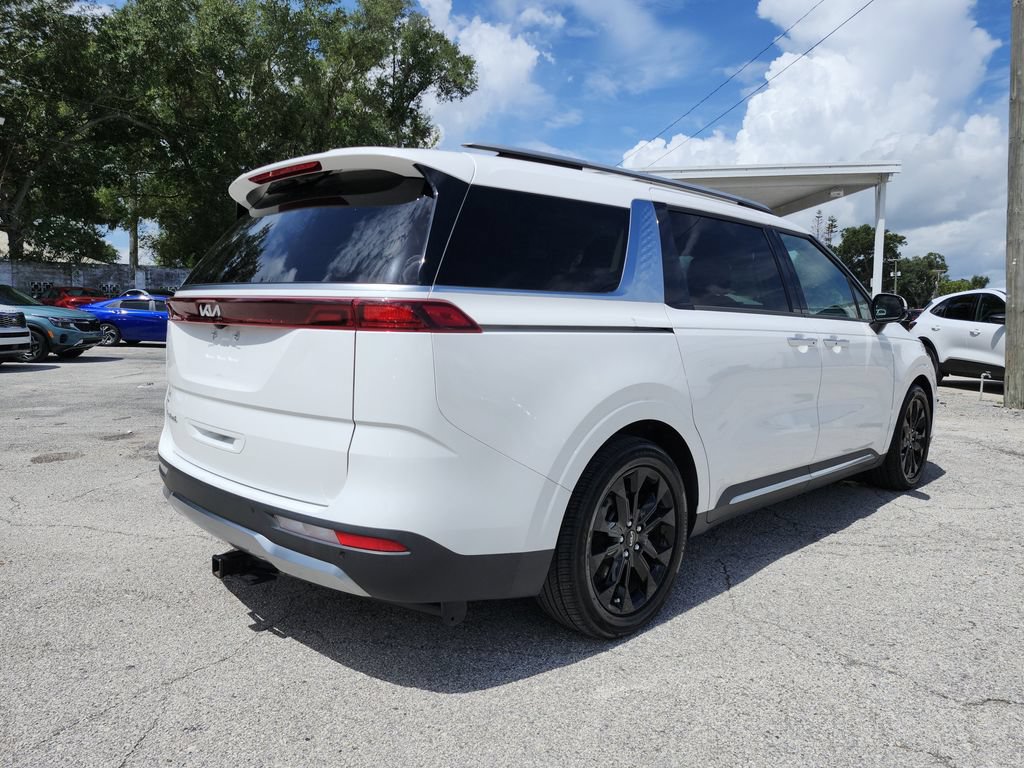 Used 2022 Kia Carnival SX FWD image 5