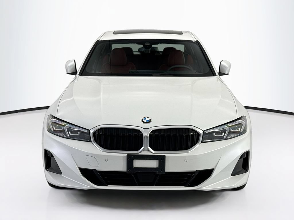 Used 2025 BMW 330i Sedan w/ Premium Package RWD image 2