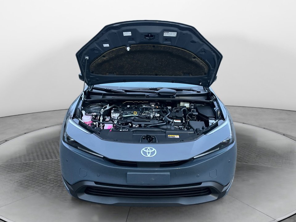 New 2026 Toyota Prius LE image 11