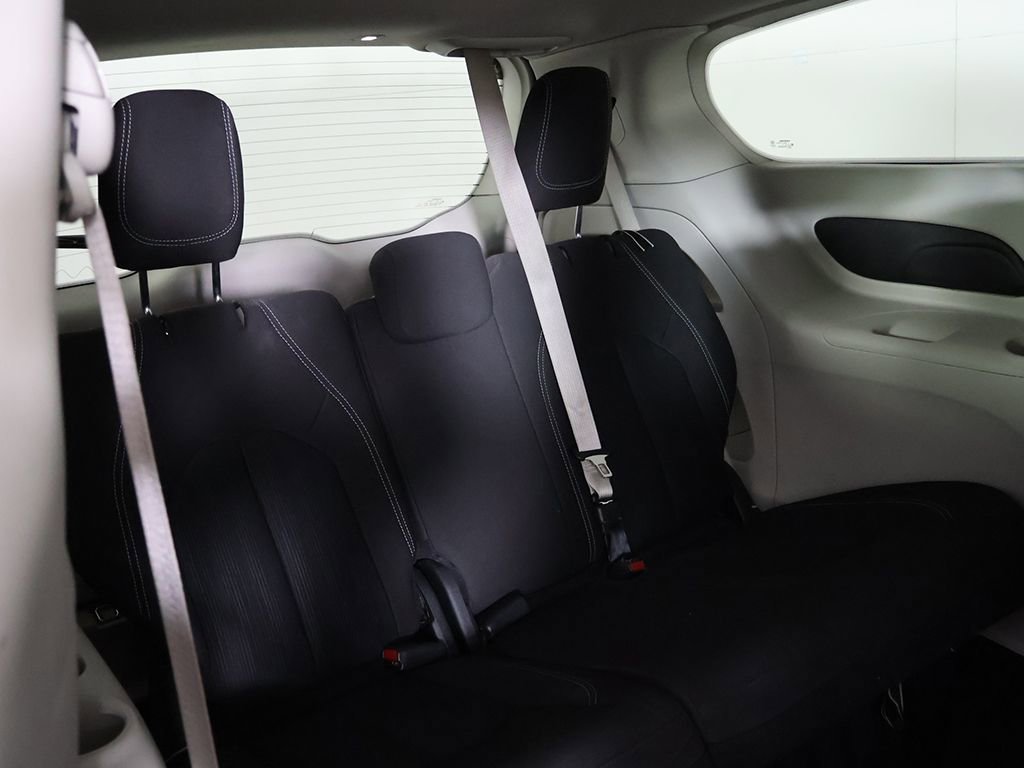 Used 2023 Chrysler Voyager LX FWD image 32