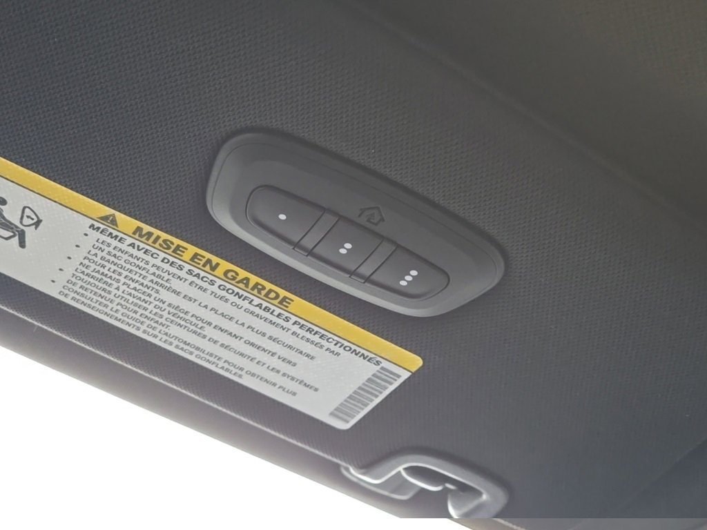 New 2026 Chrysler Pacifica Limited w/ S Appearance Package image 32