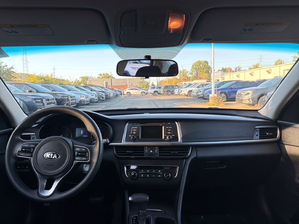 Used 2017 Kia Optima LX FWD image 9