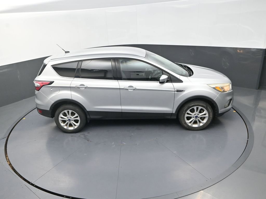 Used 2017 Ford Escape SE image 22