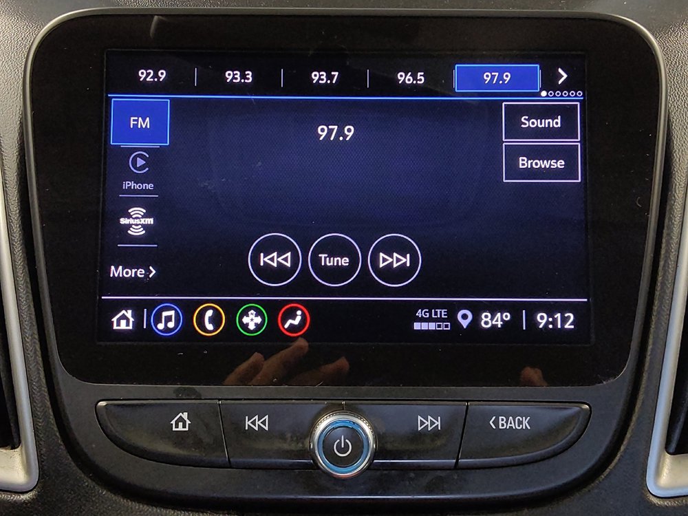 Used 2022 Chevrolet Malibu LT FWD image 25