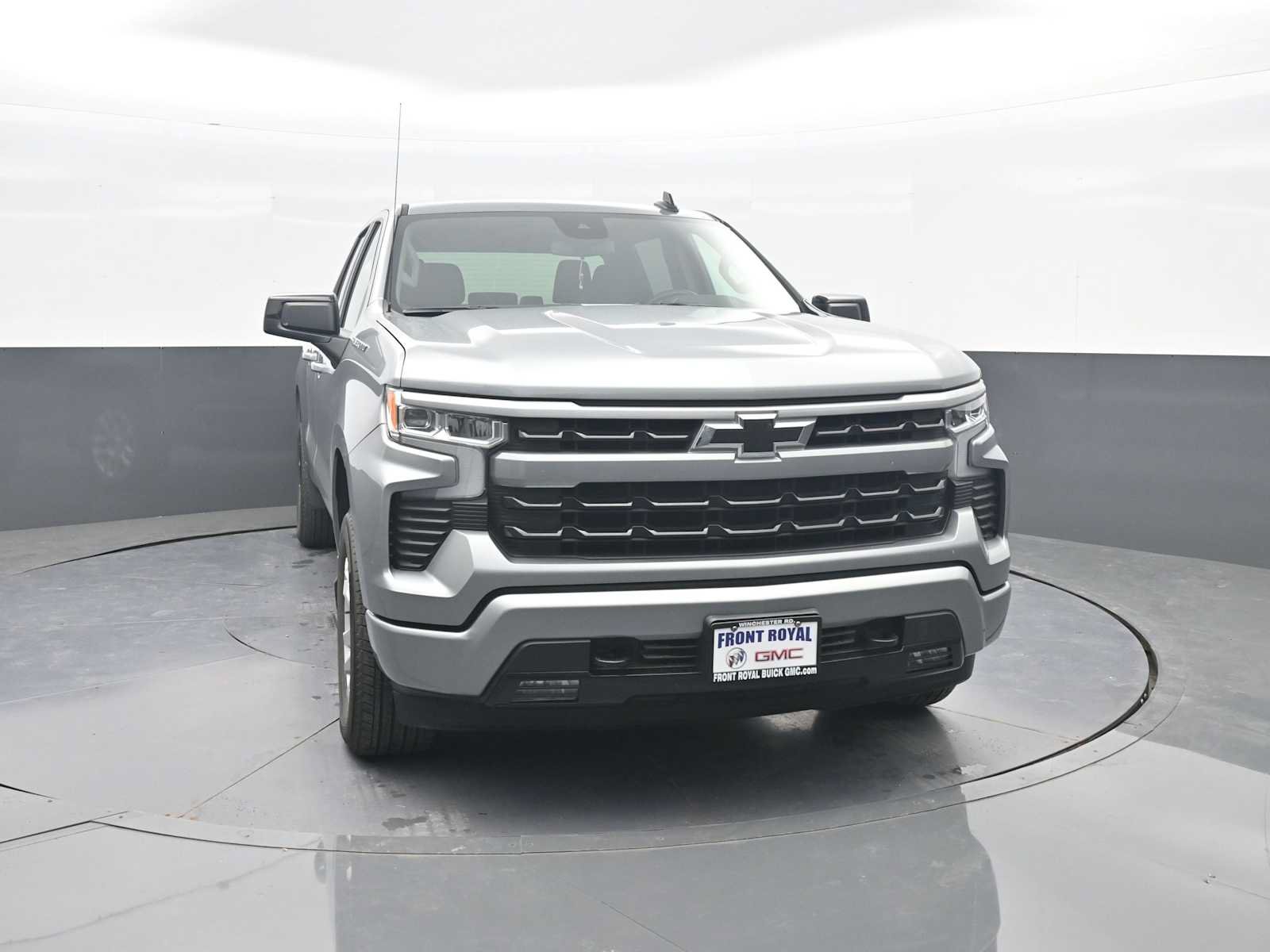 Used 2026 Chevrolet Silverado 1500 RST AWD/4WD image 2
