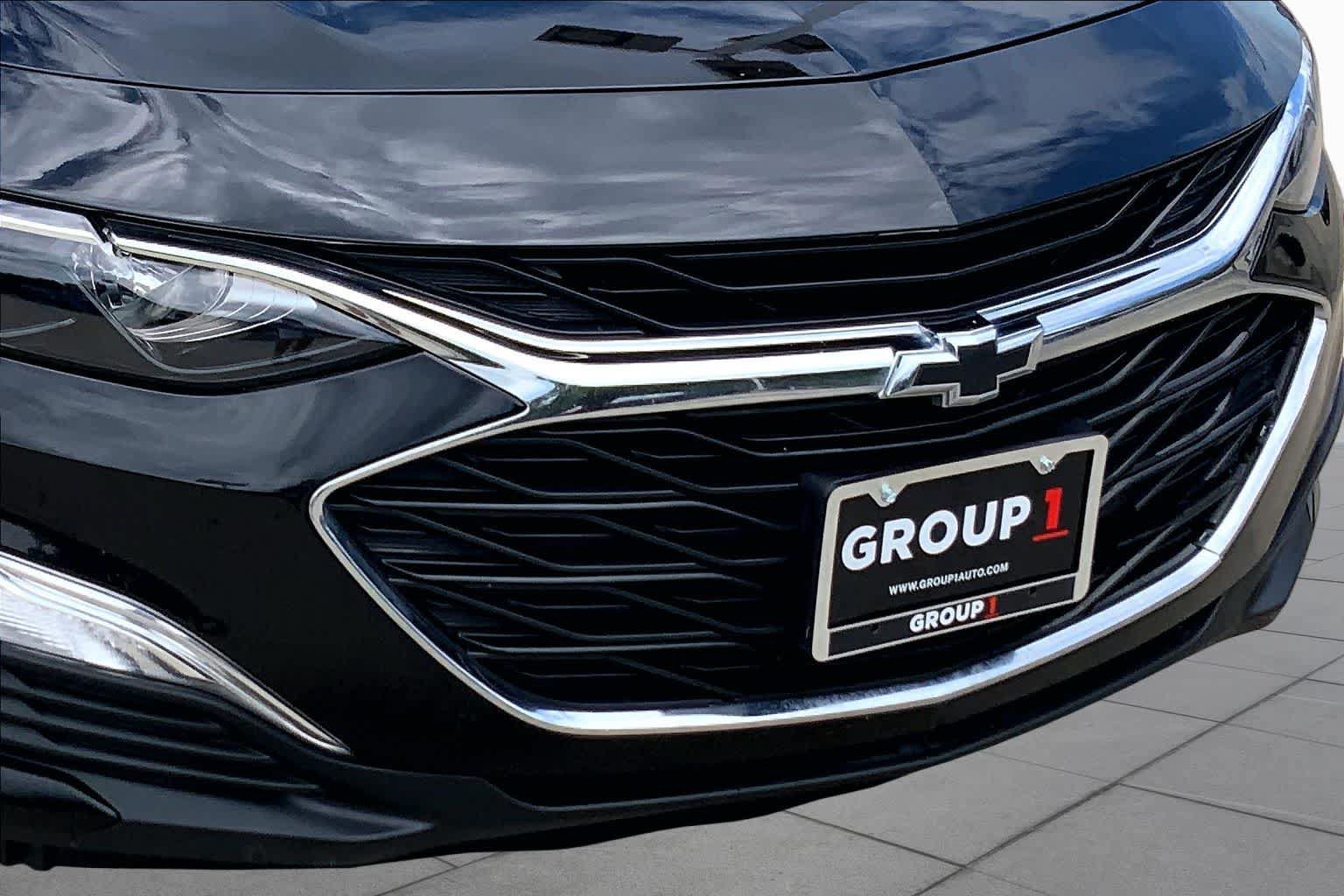 Used 2025 Chevrolet Malibu RS FWD image 30