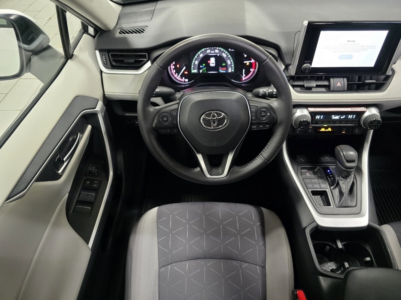 Certified 2025 Toyota RAV4 XLE w/ Convenience Package image 26