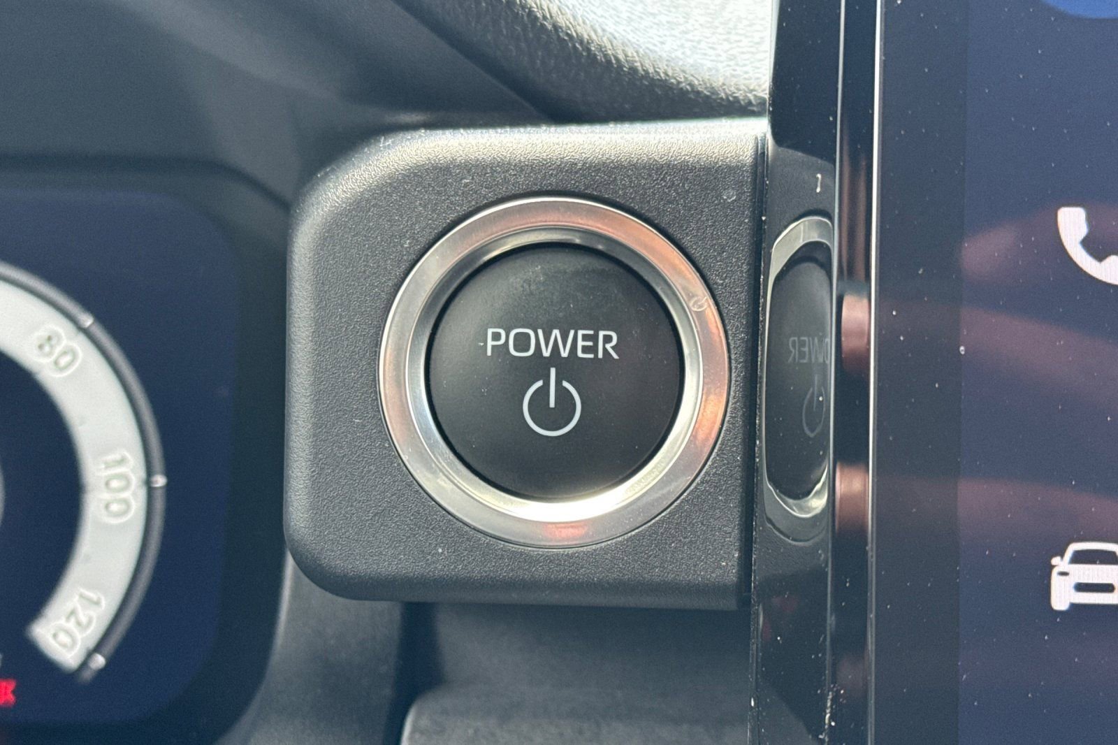 Certified 2025 Toyota 4Runner Trailhunter image 27