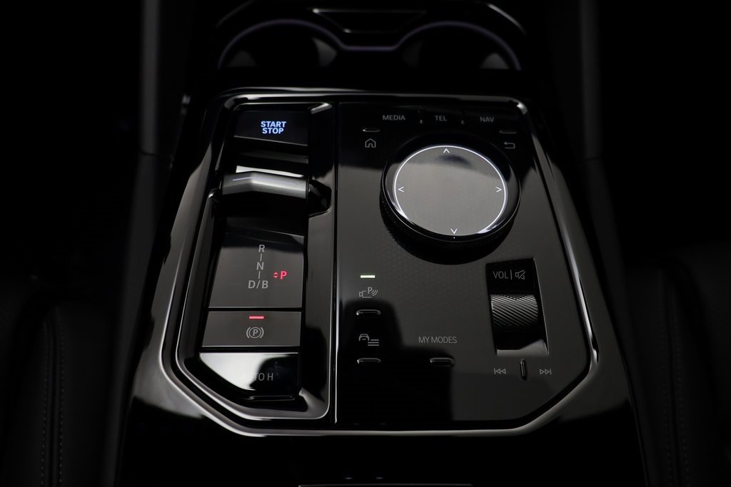 New 2026 BMW i5 eDrive40 image 13