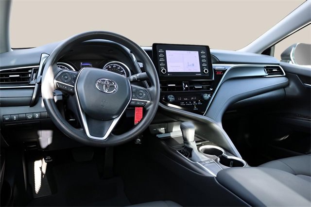 Used 2024 Toyota Camry LE image 13