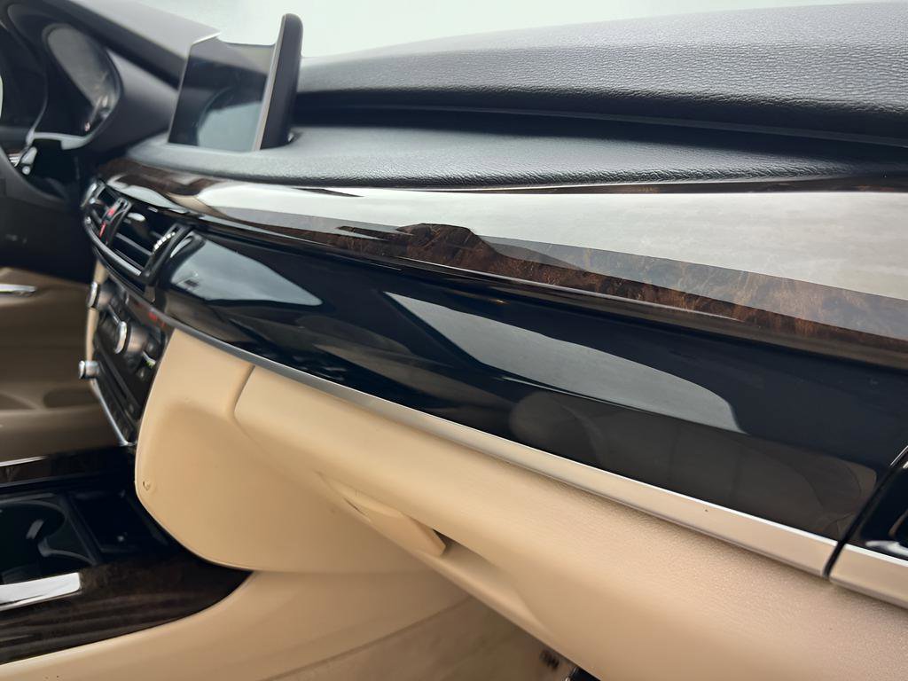 Used 2015 BMW X5 xDrive35d image 36