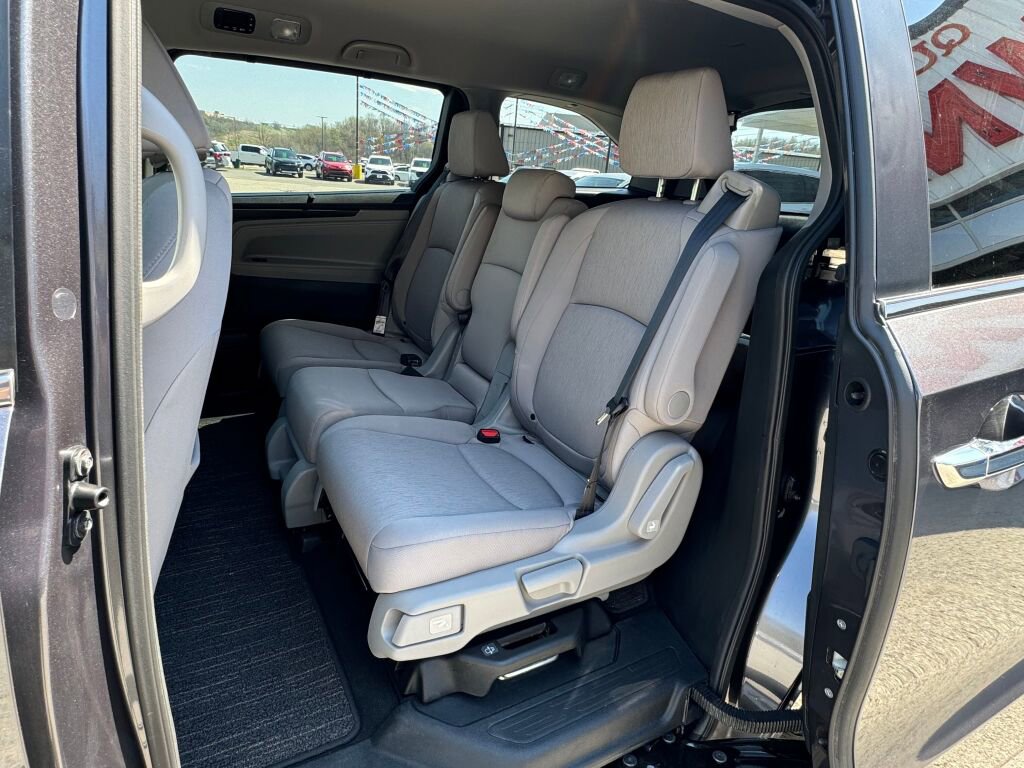 Used 2023 Honda Odyssey EX image 15