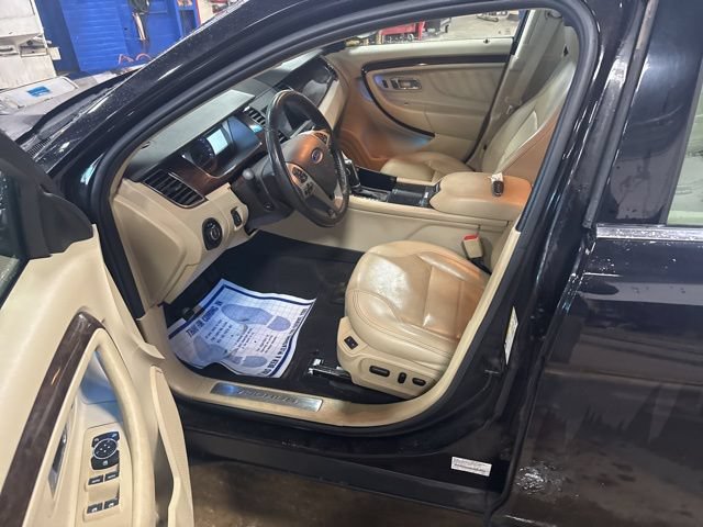 Used 2019 Ford Taurus Limited FWD image 11