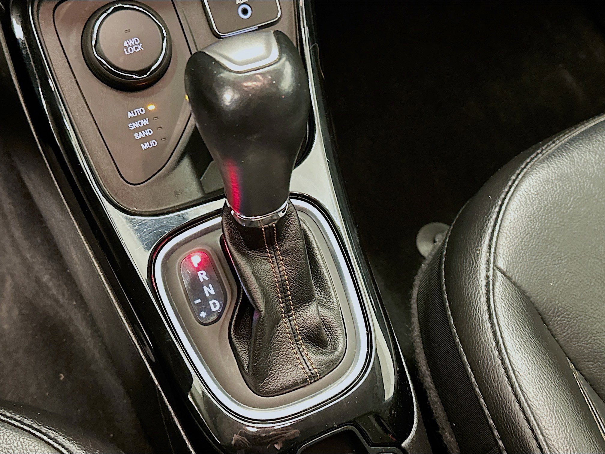 Used 2019 Jeep Compass Limited image 24