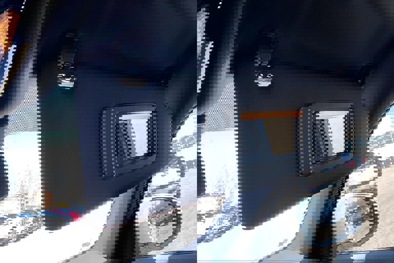 Used 2026 BMW 550e xDrive w/ Premium Package image 29