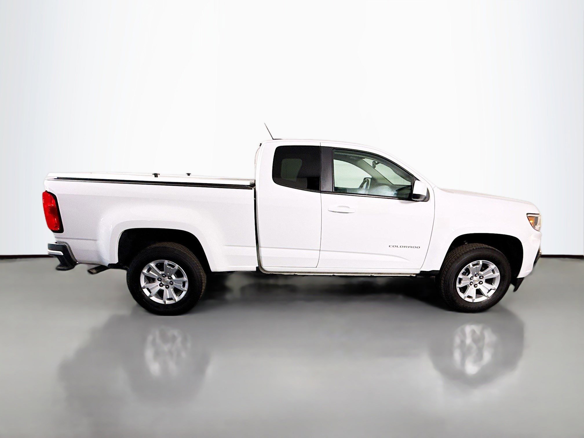 Used 2022 Chevrolet Colorado LT w/ Fleet Safety Package image 11