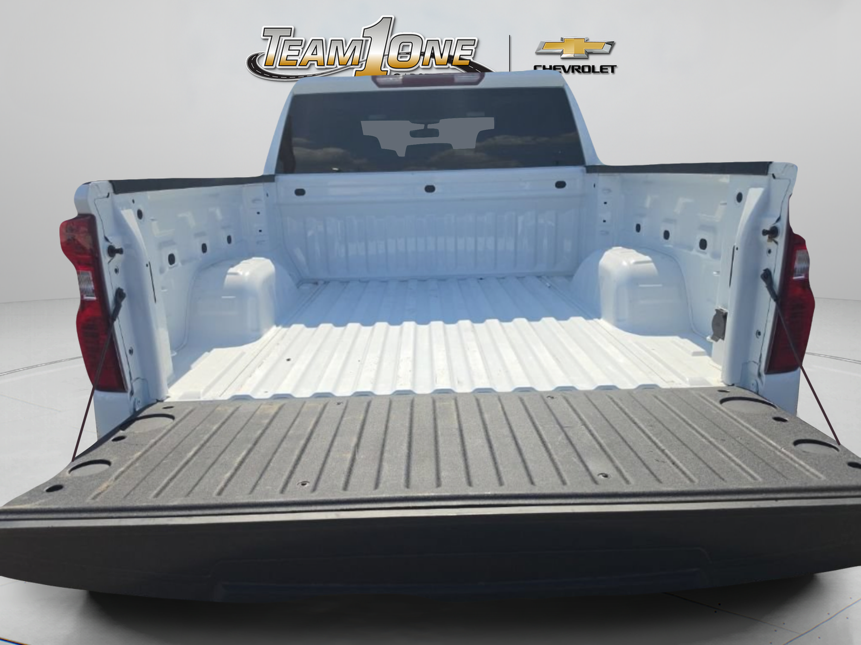 Used 2025 Chevrolet Silverado 1500 LT RWD image 10