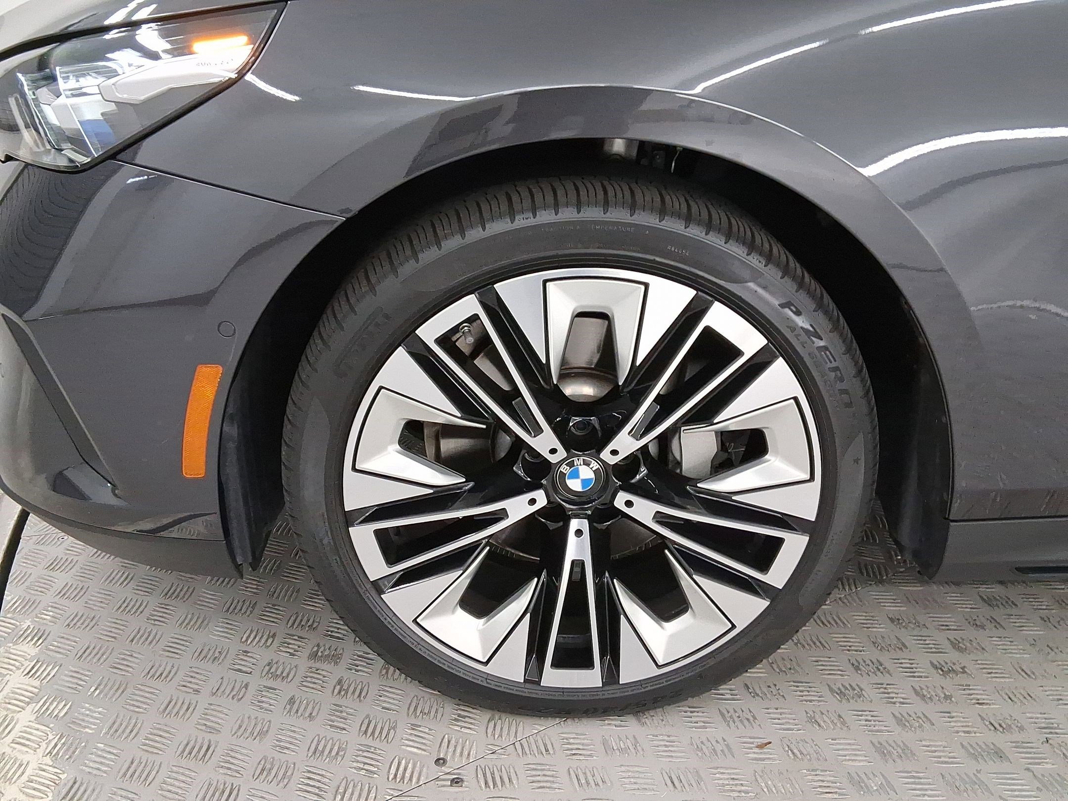 Certified 2025 BMW 530i image 10