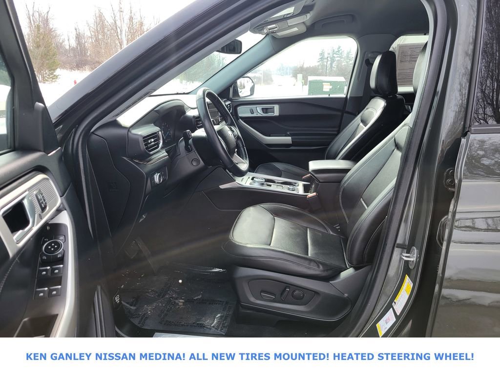 Used 2022 Ford Explorer Limited w/ Equipment Group 301A image 38