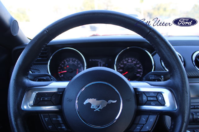 Used 2017 Ford Mustang Coupe RWD image 10