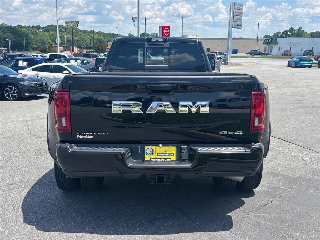 Used 2025 RAM 3500 Limited AWD/4WD image 25