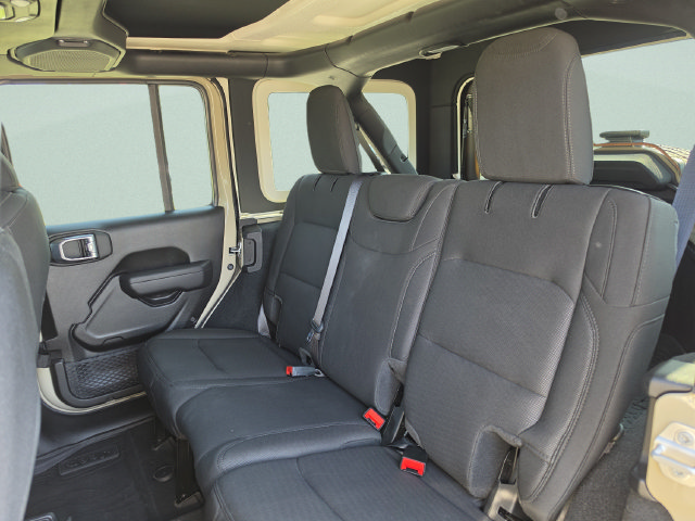 Used 2022 Jeep Wrangler Unlimited Sport AWD/4WD image 21