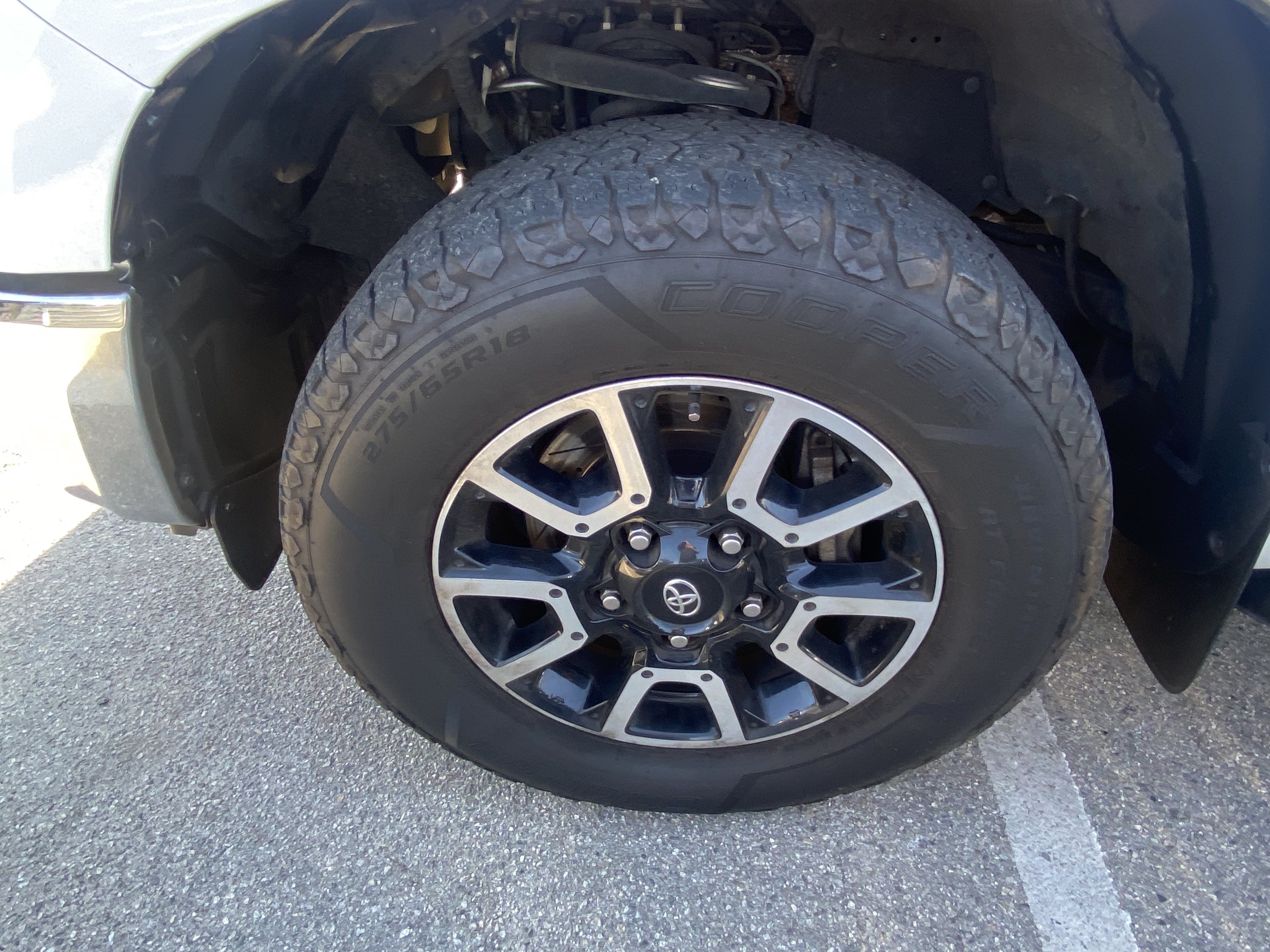 Used 2017 Toyota Tundra SR5 w/ SR5 Upgrade Package RWD image 12