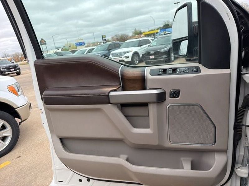 Used 2019 Ford F450 Limited AWD/4WD image 21