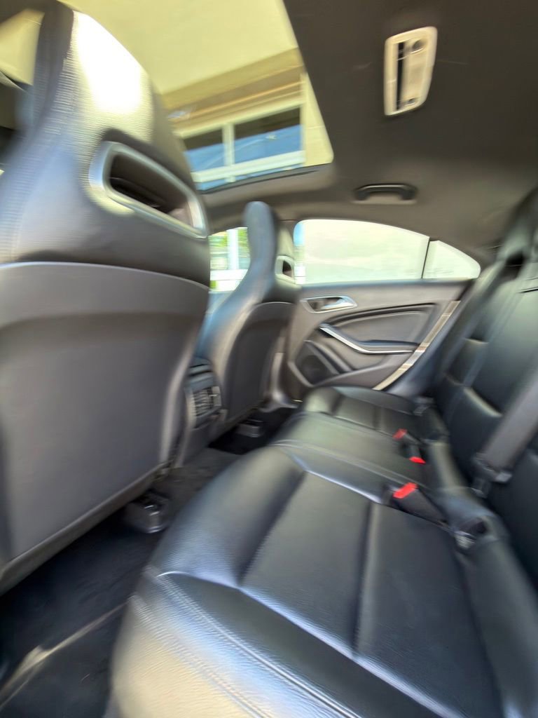 Used 2015 Mercedes-Benz CLA 250 4MATIC w/ Multimedia Package image 12