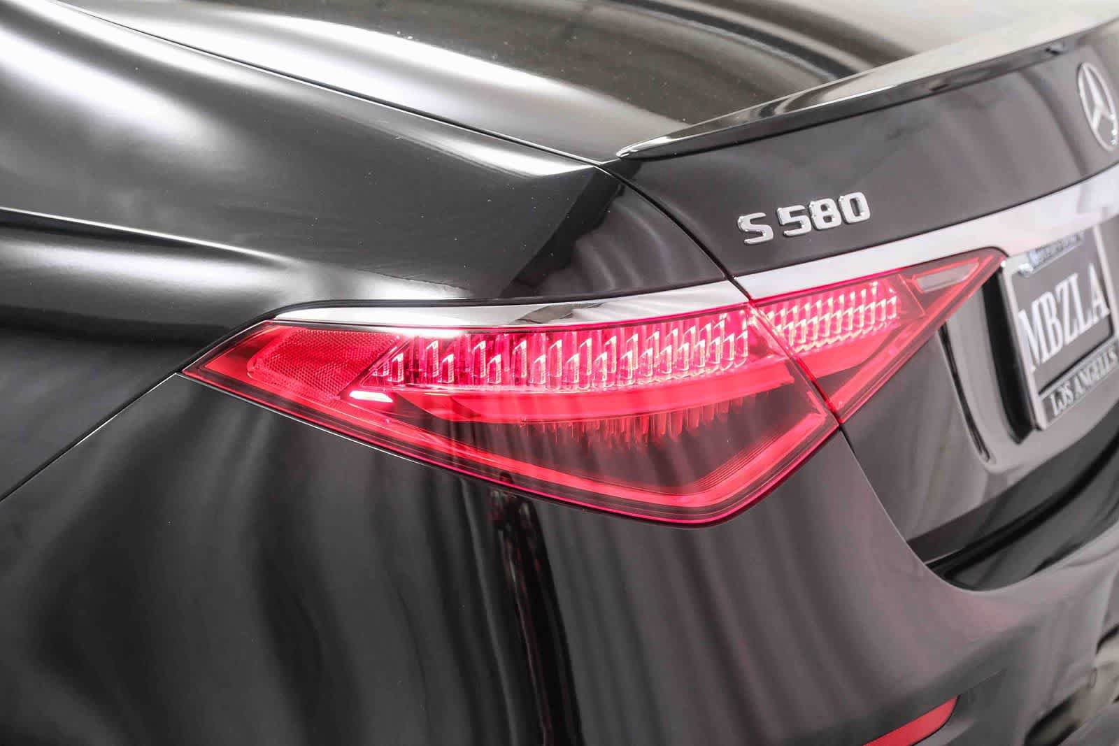Certified 2023 Mercedes-Benz S 580 4MATIC Sedan image 7