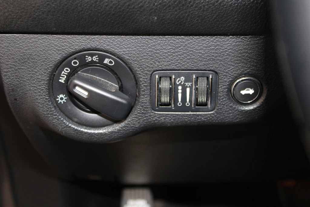 Used 2016 Dodge Challenger SXT w/ Super Sport Group (SS/T) RWD image 17