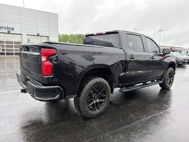 Used 2021 Chevrolet Silverado 1500 Custom Trail Boss w/ LPO, Dark Essentials Package AWD/4WD image 3
