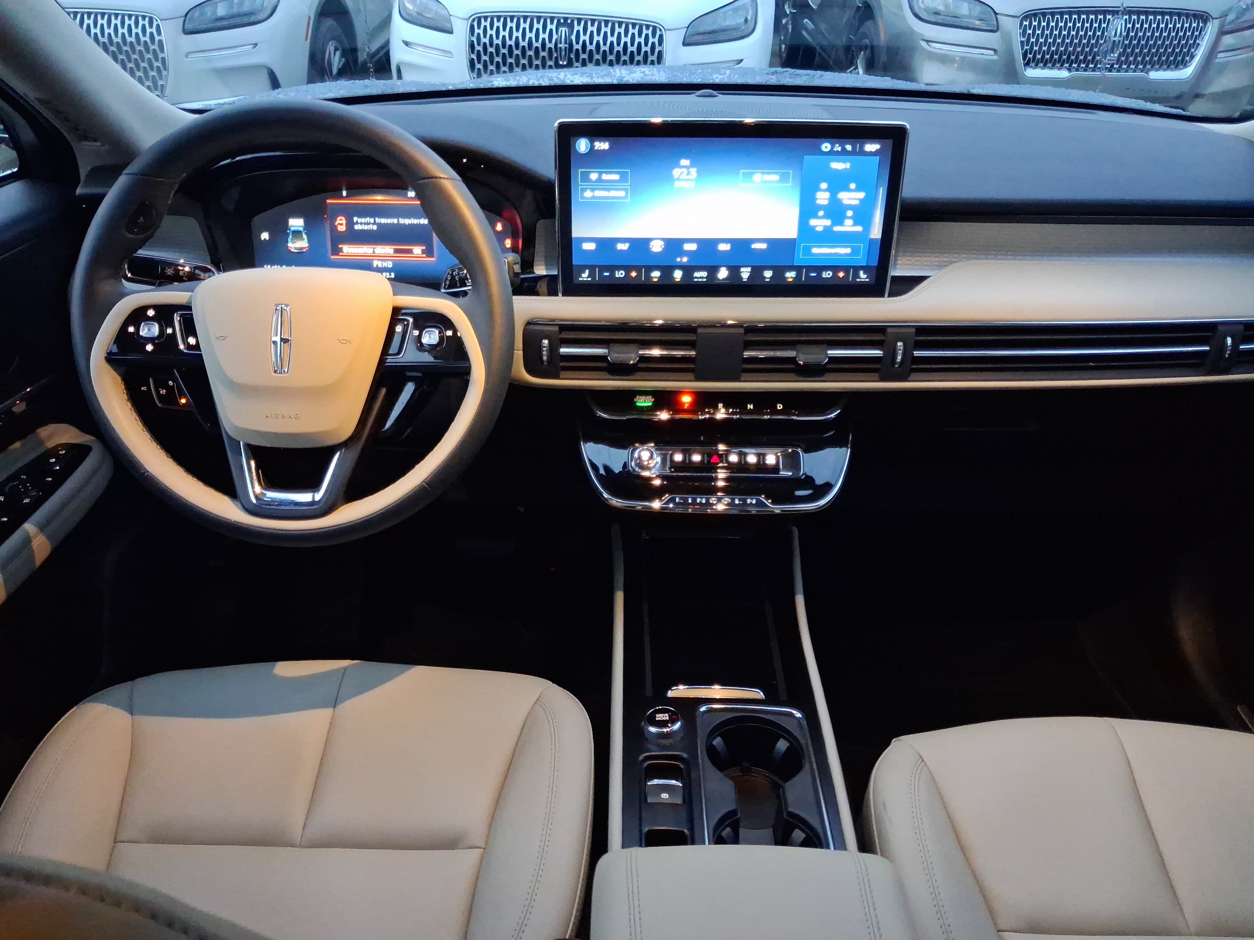 Certified 2025 Lincoln Corsair FWD image 7