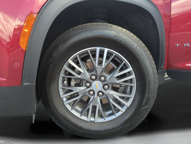 Used 2024 Chevrolet Traverse LT w/ Enhanced Driving Package FWD image 48