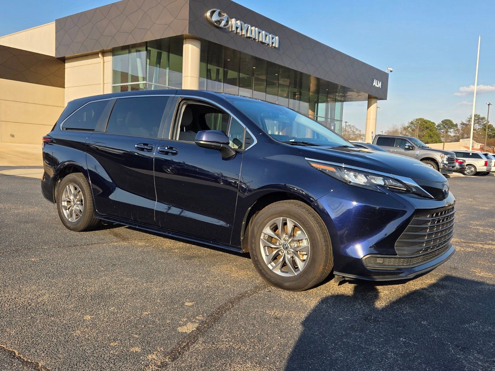 Used 2024 Toyota Sienna LE