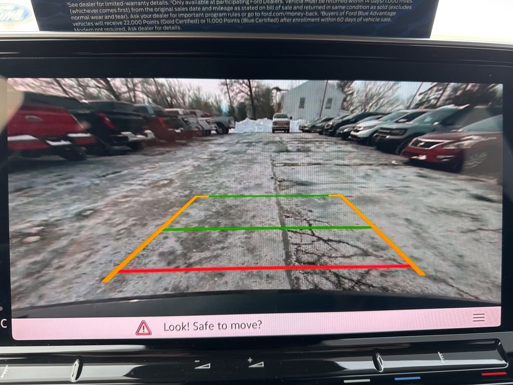 Used 2024 Volkswagen Atlas SE image 24