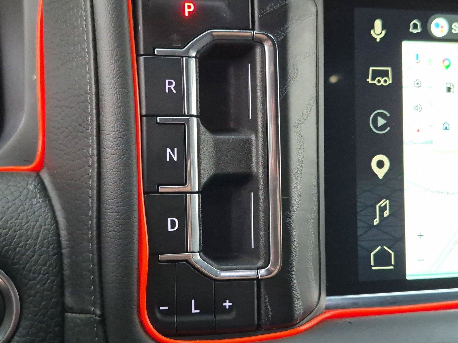 Used 2024 GMC Yukon Denali w/ Advanced Technology Package AWD/4WD image 23